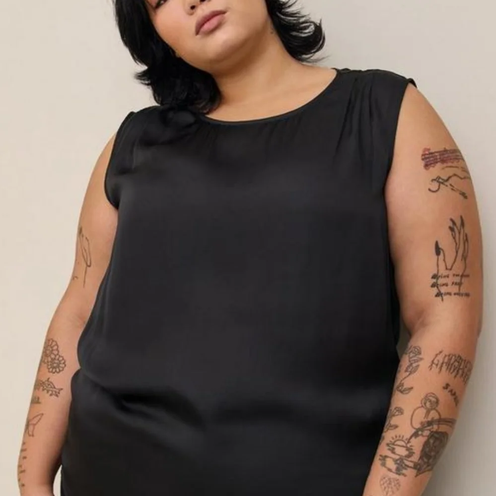 Torrid Satin Shell Tank Top - Picture 2 of 8